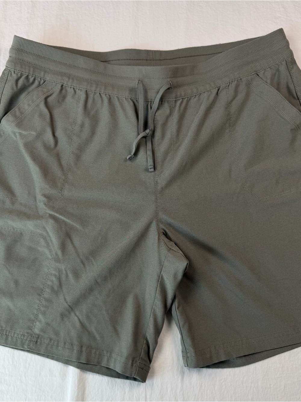 KÜHL Trekr Pull On Shorts Women’s XL Olive Gray Style 6474 8” Hiking outdoor